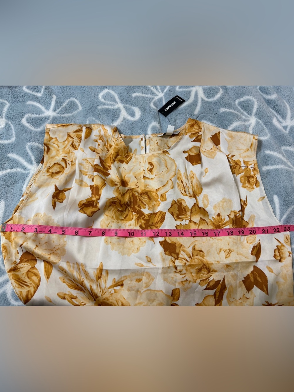 Express Blouse - Picture 8 of 8